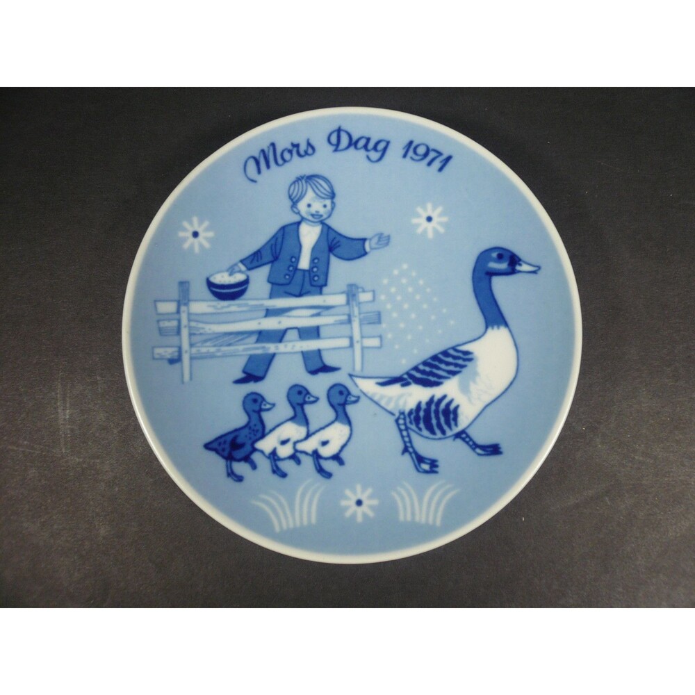 Vintage Porsgrund Norway Mors Dag Mother's Day 1971 Plate